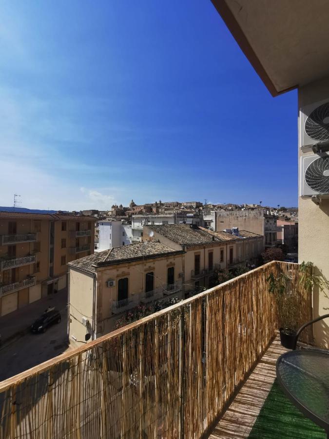 Casa Principe Di Piemonte Noto Exterior photo